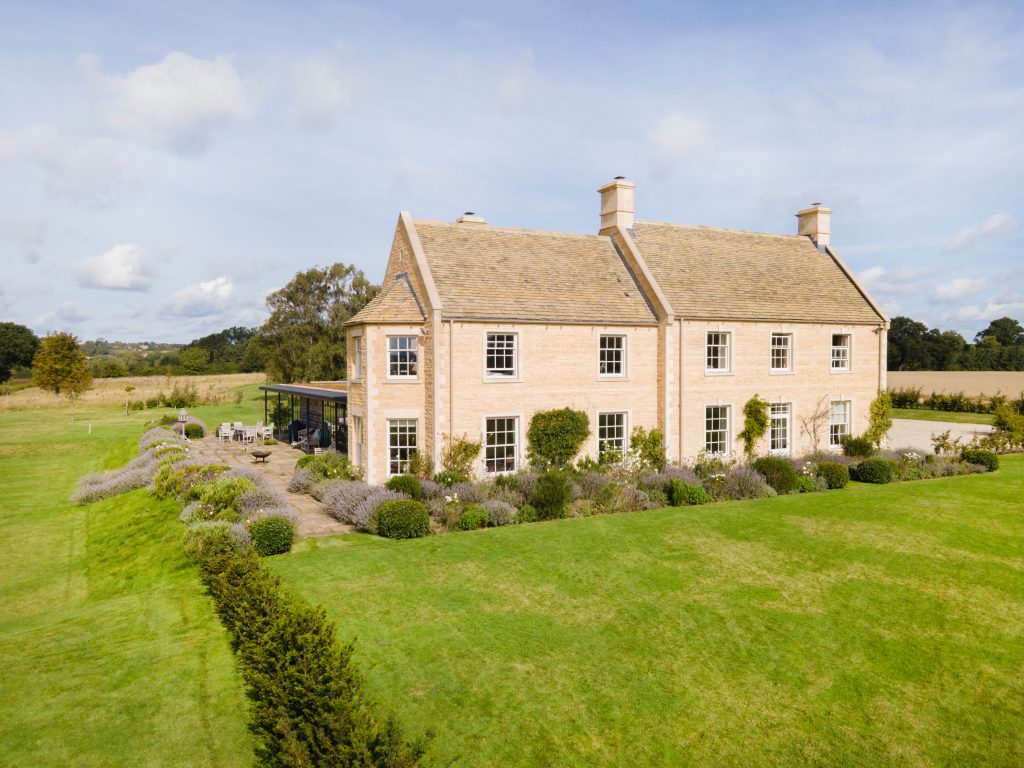 Fifield House AVENUE