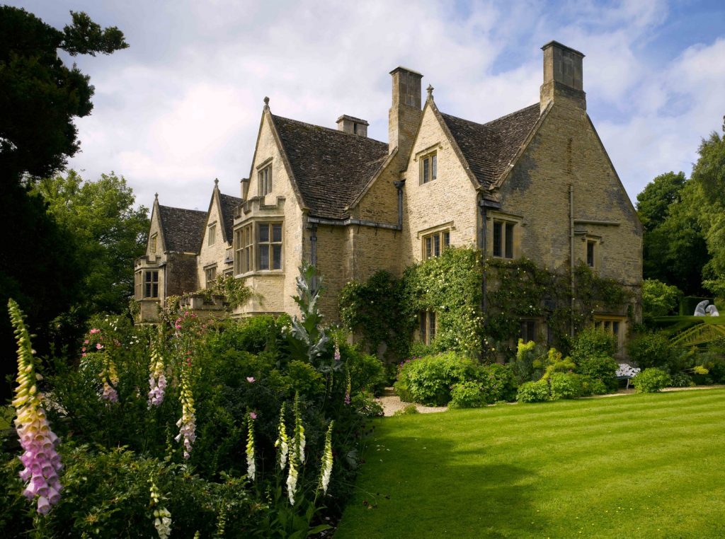 Asthall Manor Oxfordshire AVENUE Luxury Property