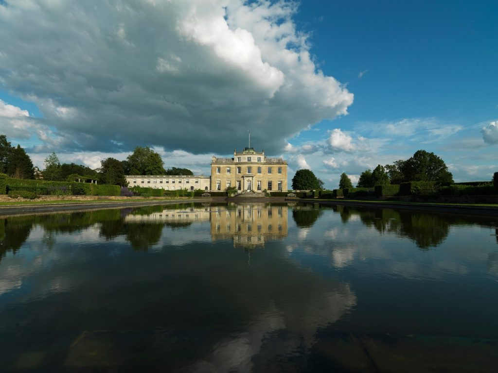 Tyringham Hall AVENUE