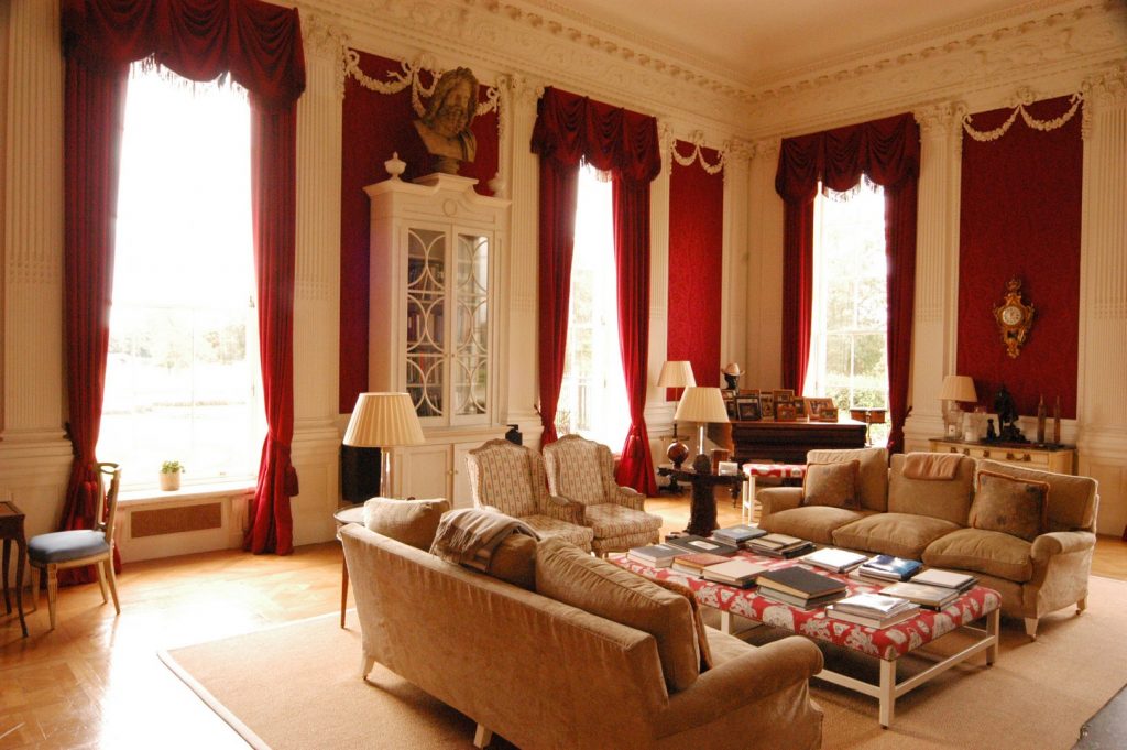 Tyringham Hall AVENUE