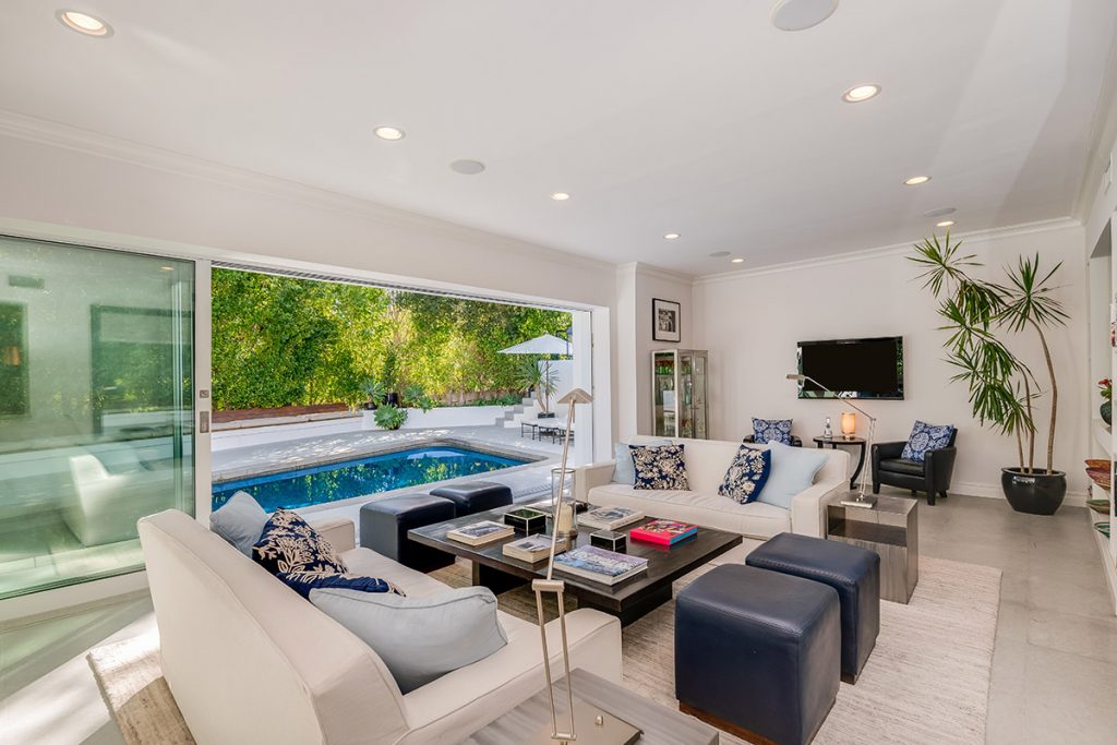 Benedict Canyon House AVENUE